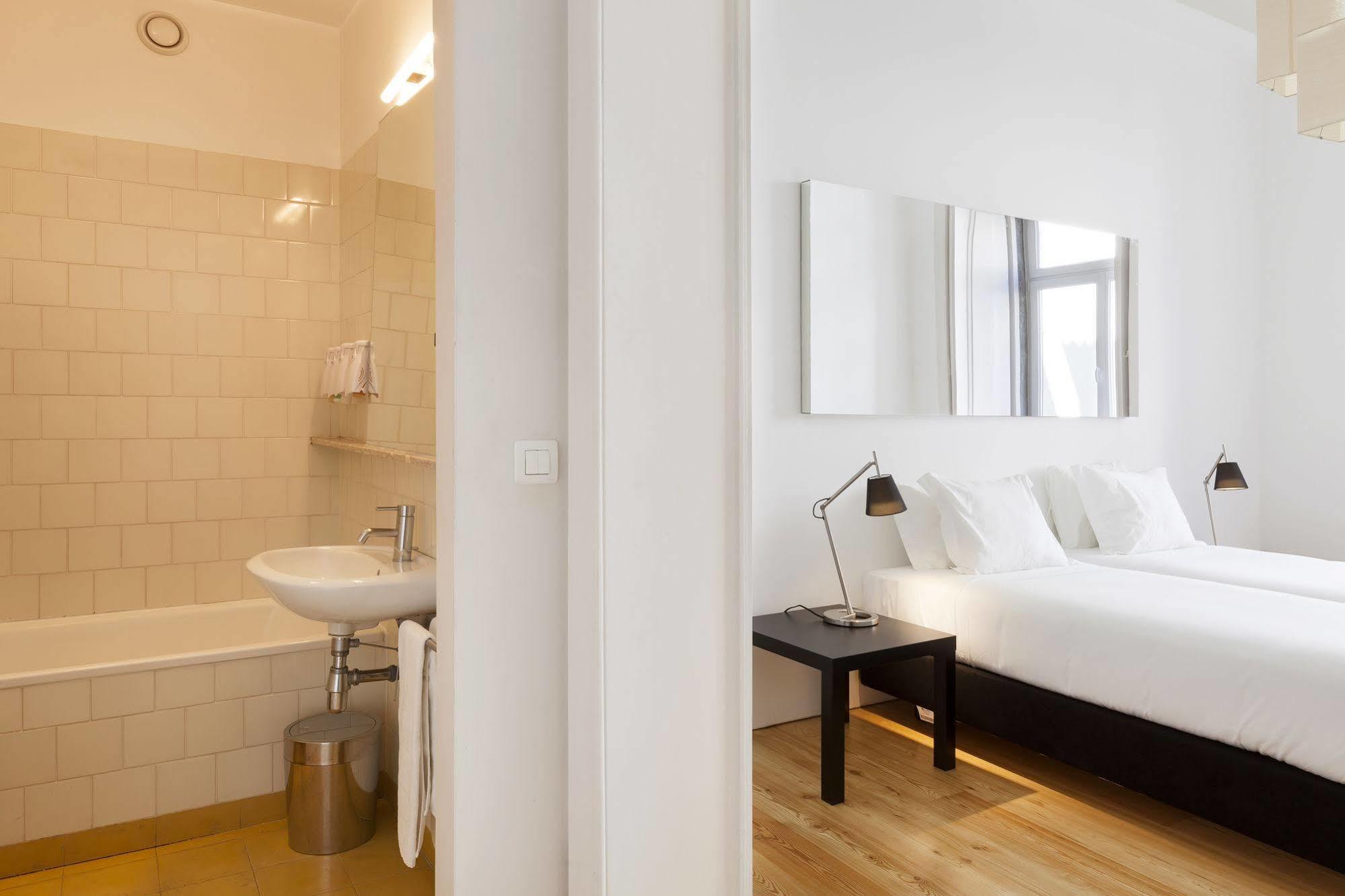 Apartment Freedom Serviced - Cais Do Sodre Lisbon