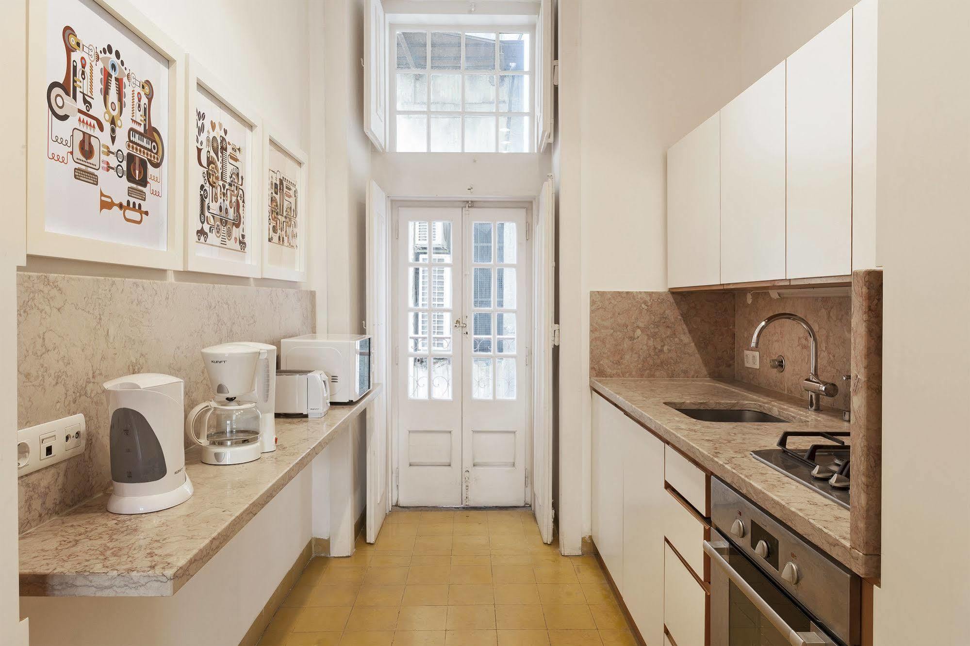 Apartment Freedom Serviced - Cais Do Sodre